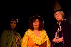 WyrdSisters-87